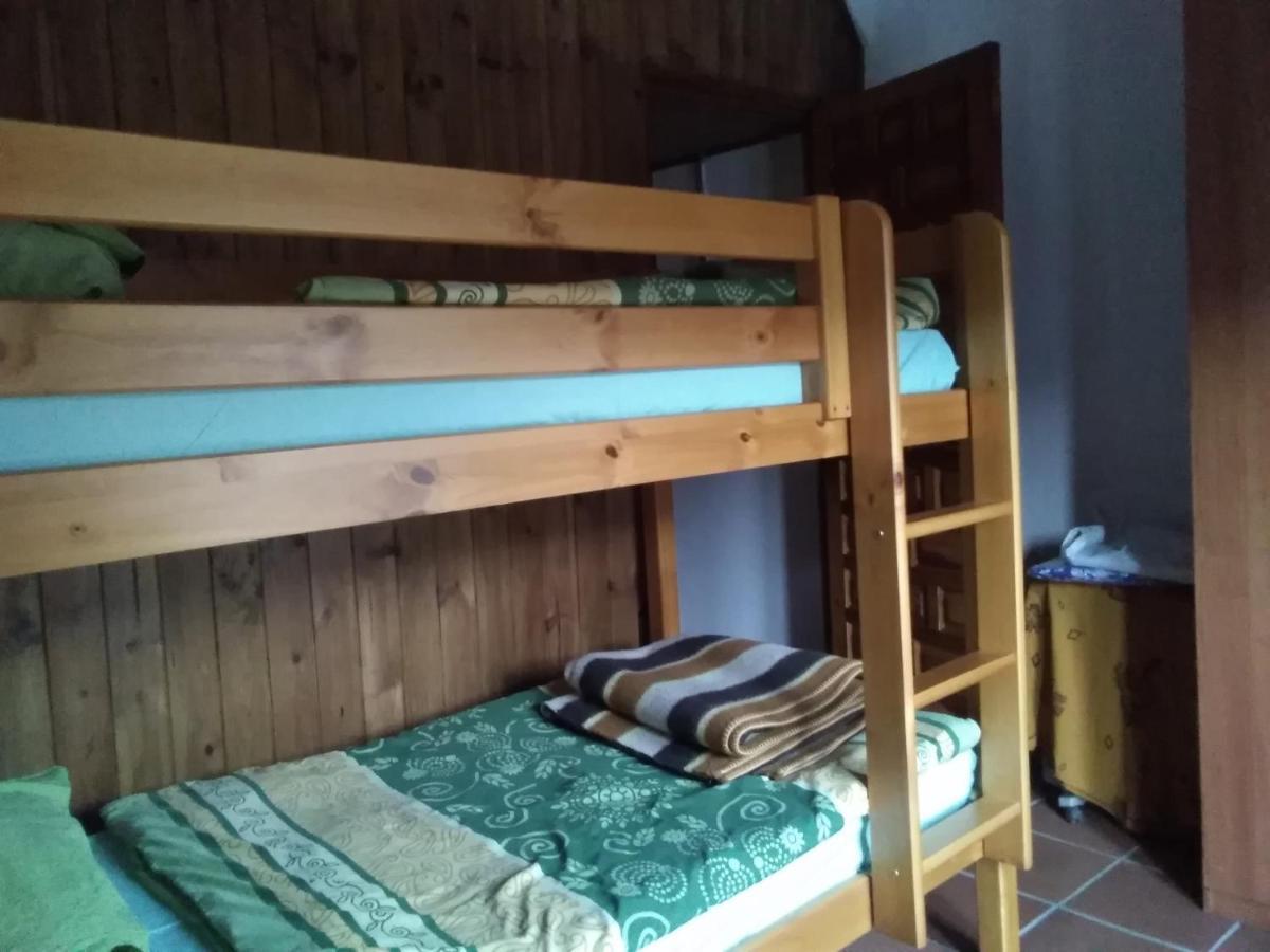 La Flecha Hostel Abrucena 外观 照片